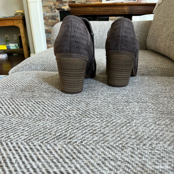 Madeline Worth It Shootie or Bootie in Dark Earth size 8 M Like New - Picture 8 of 16